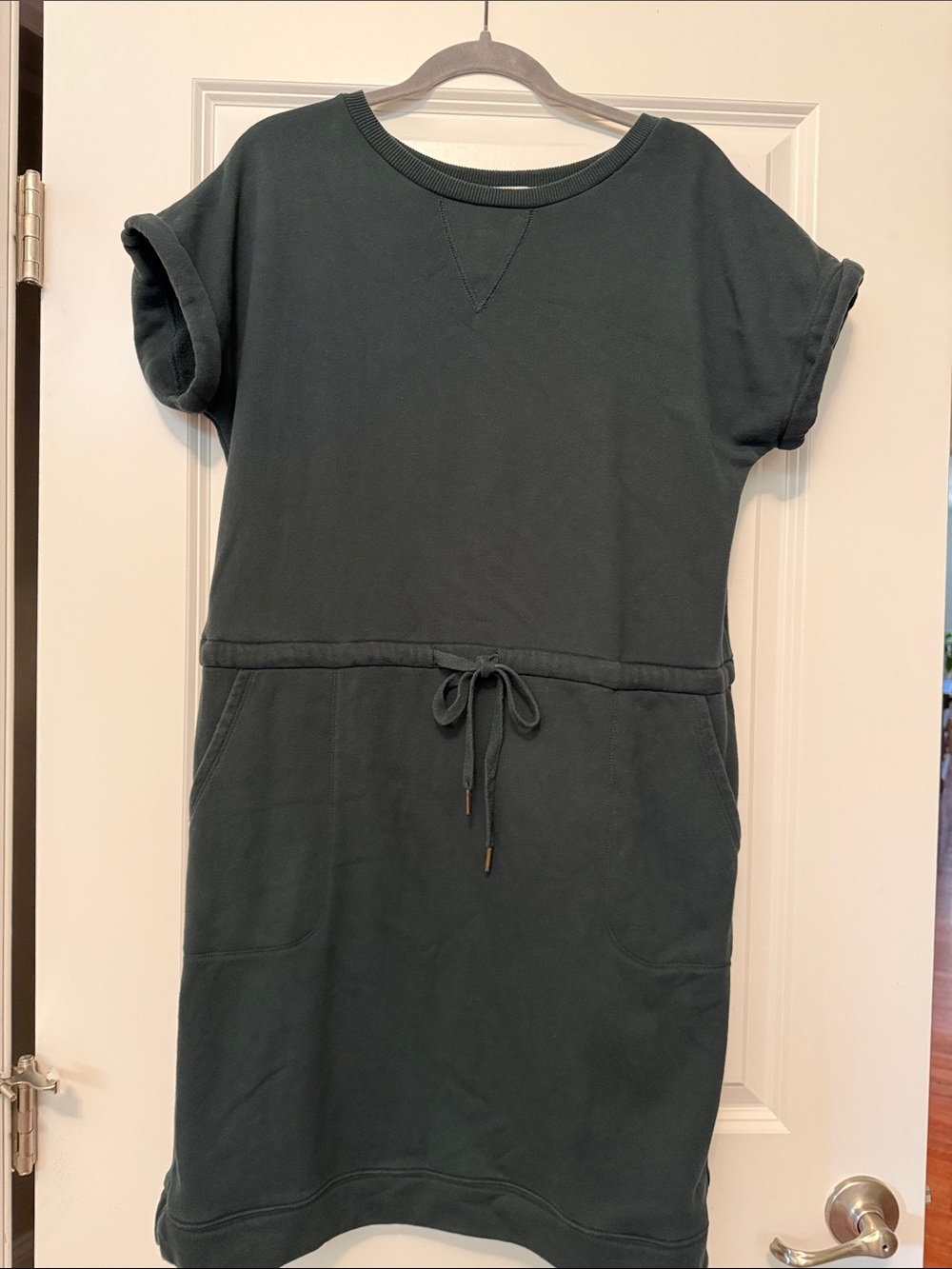 bohme Short-Sleeve Drawstring Midi Dress in Dark Green